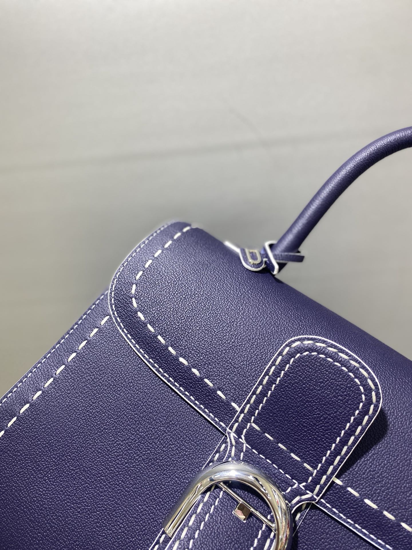 델보 브리앙 박스백 미듐